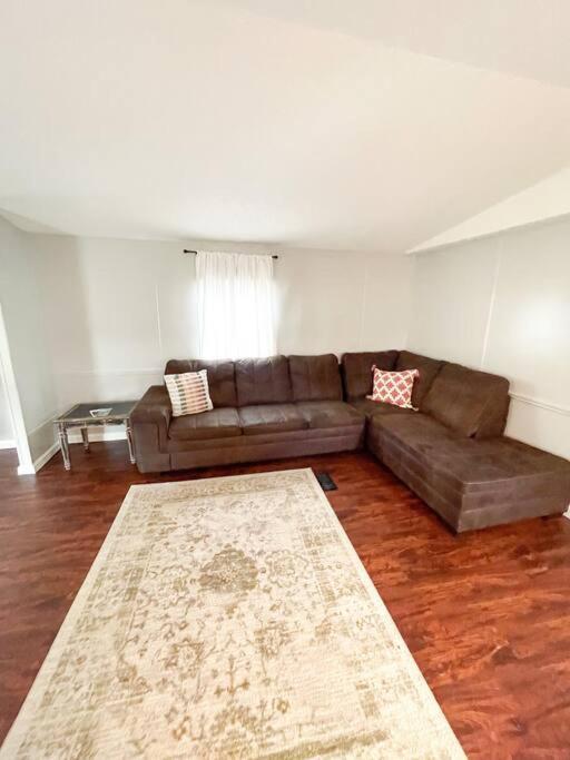 Centrally Located 3 Bedroom ウェスト・モンロー エクステリア 写真